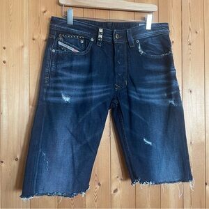 Diesel Distressed Cut off